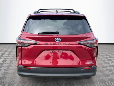 2023 Toyota Sienna XLE 7 Passenger