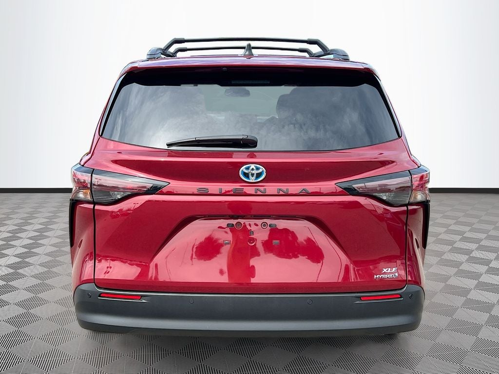 2023 Toyota Sienna XLE 7 Passenger