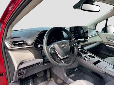 2023 Toyota Sienna XLE 7 Passenger