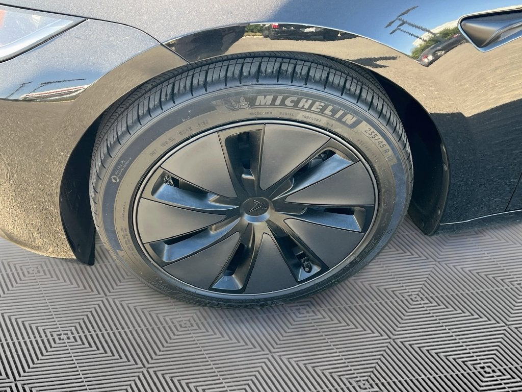 2024 Tesla Model 3 Base