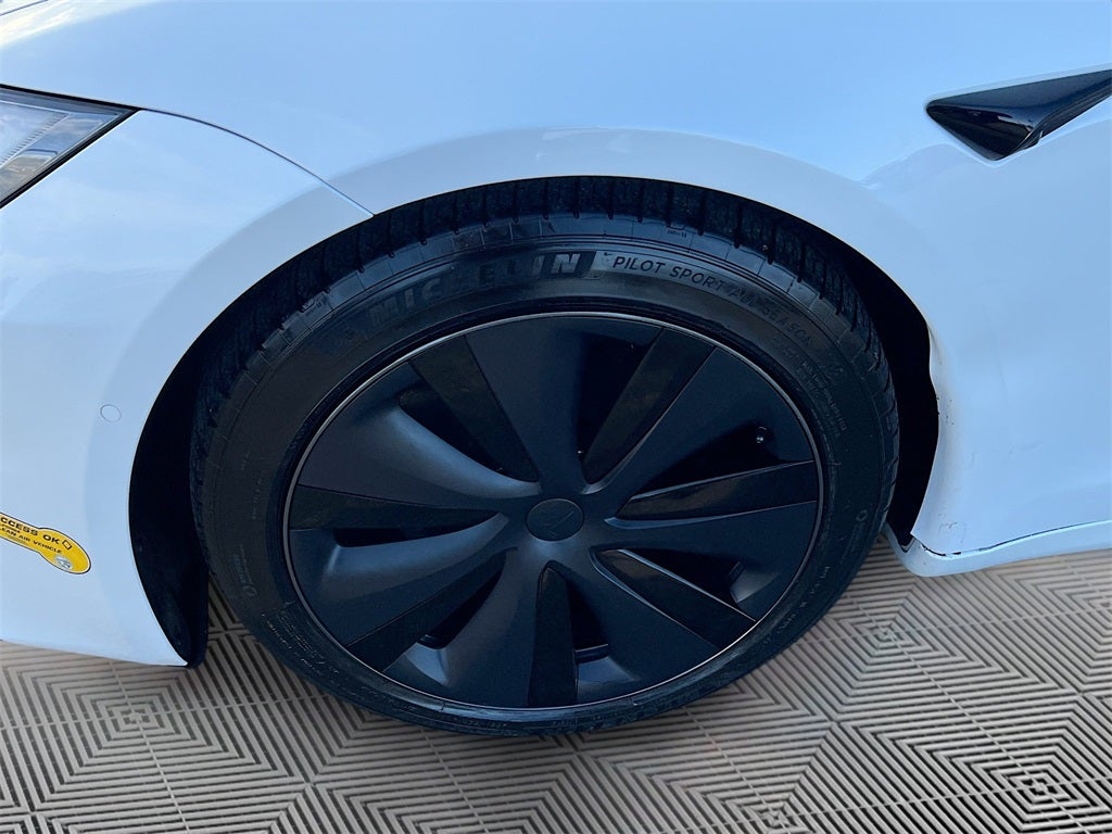 2022 Tesla Model S Base