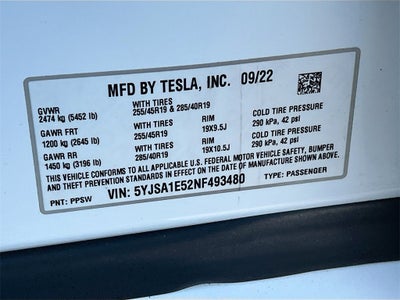 2022 Tesla Model S Base
