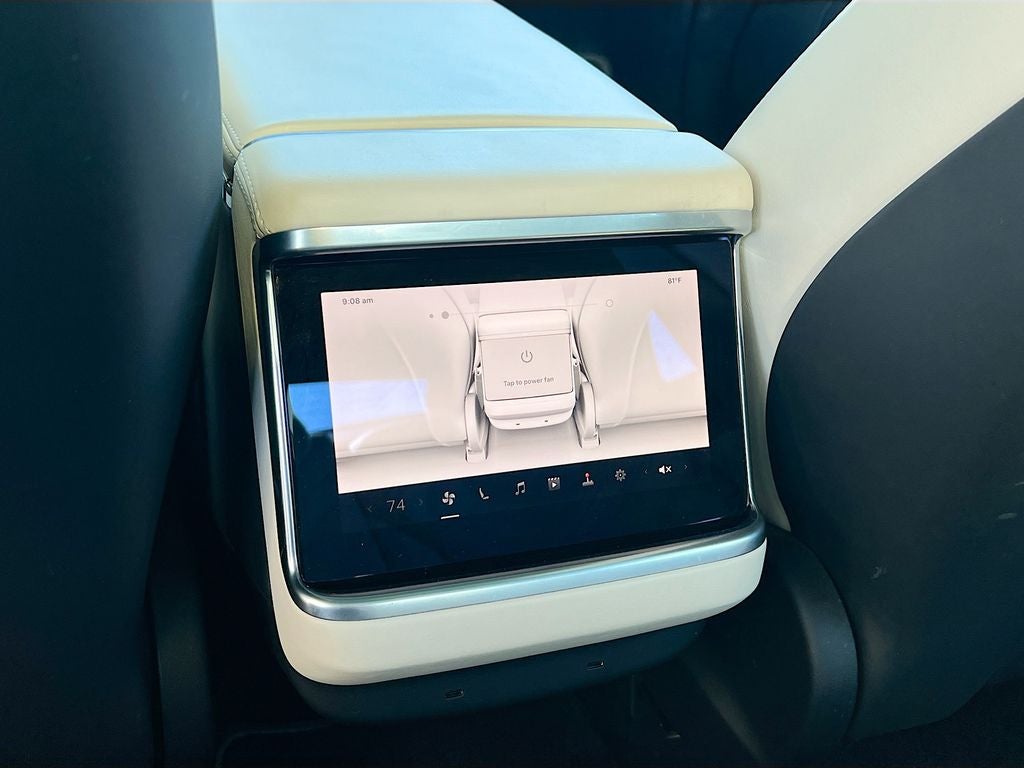2022 Tesla Model S Base