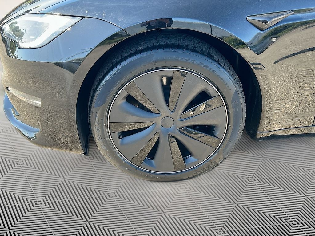 2022 Tesla Model S Base