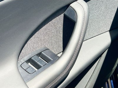 2022 Tesla Model X Base