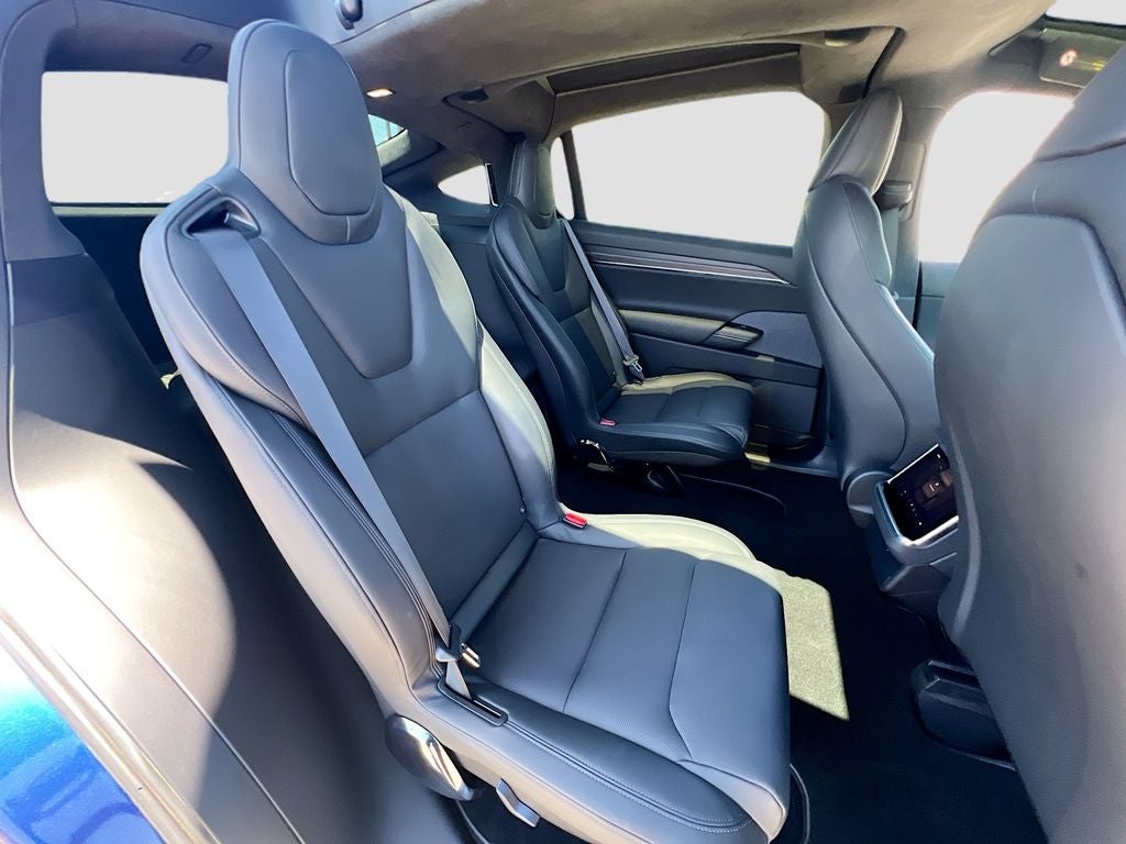 2022 Tesla Model X Base