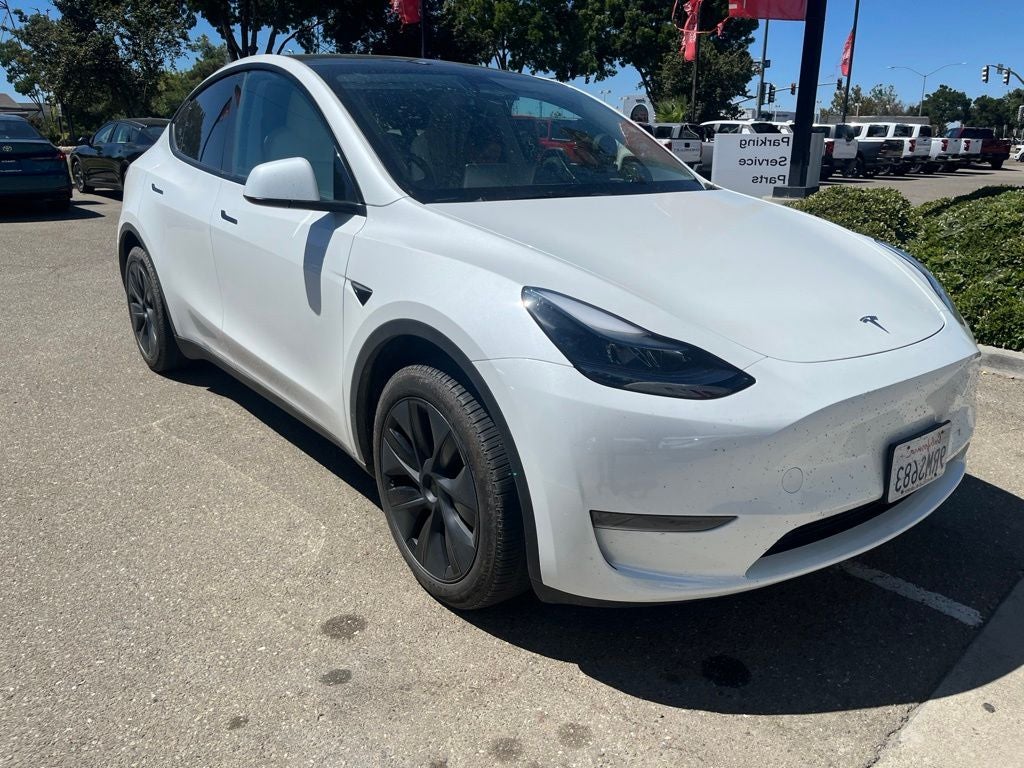 2025 Tesla Model Y Long Range