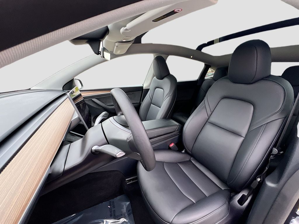 2025 Tesla Model Y Long Range