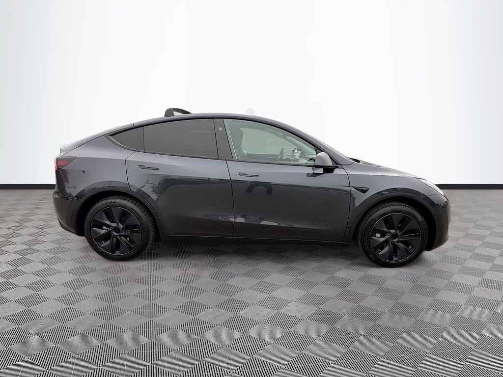 2025 Tesla Model Y Long Range