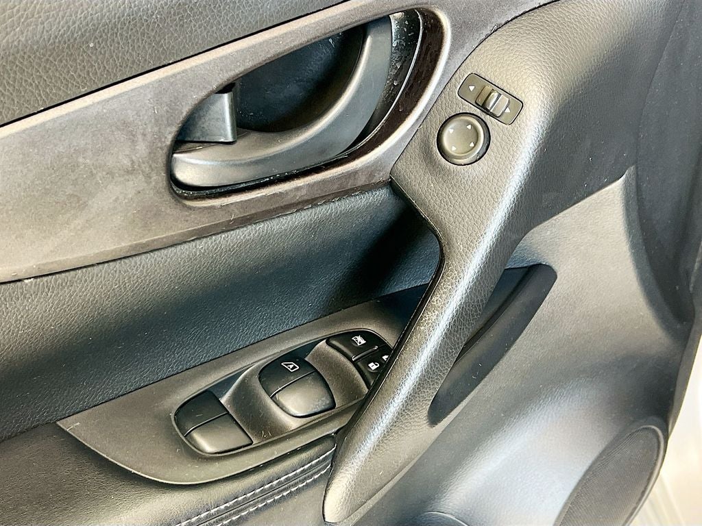 2017 Nissan Rogue Sport S