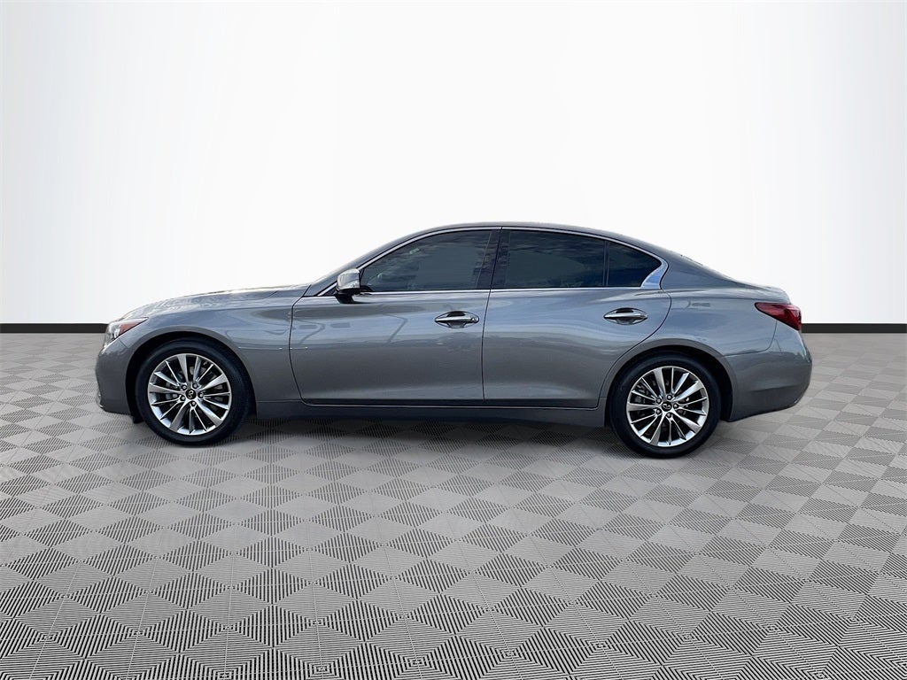 2023 INFINITI Q50 LUXE