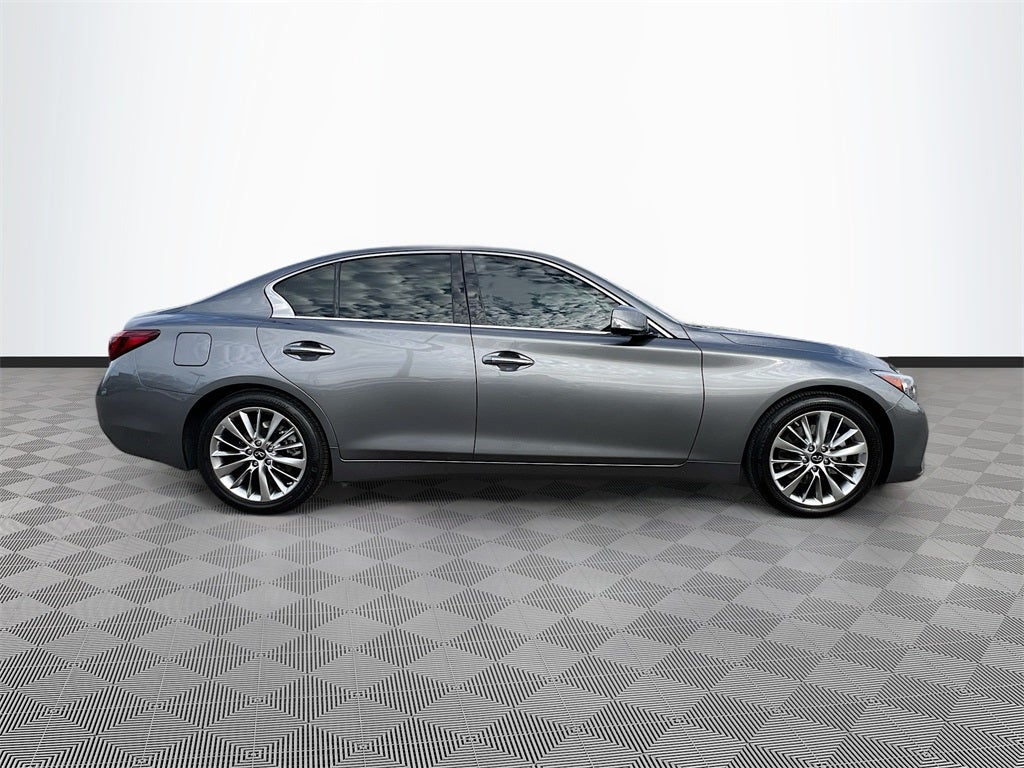 2023 INFINITI Q50 LUXE