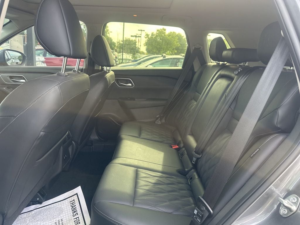 2025 Nissan Rogue Platinum