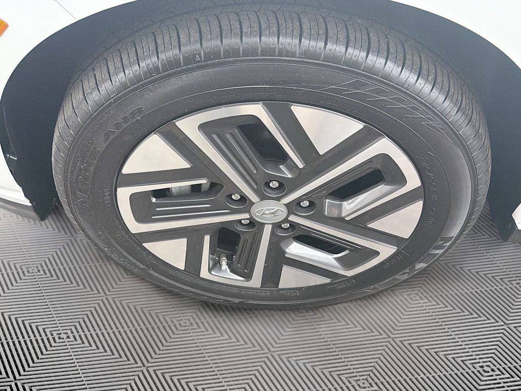 2023 Hyundai Kona Electric SE