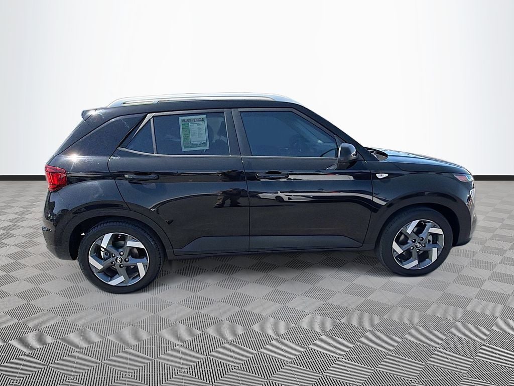 2022 Hyundai Venue SEL
