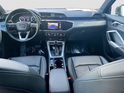 2022 Audi Q3 Premium quattro