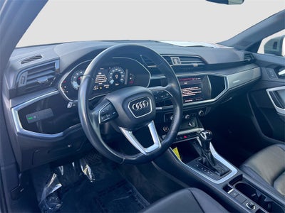 2022 Audi Q3 Premium quattro