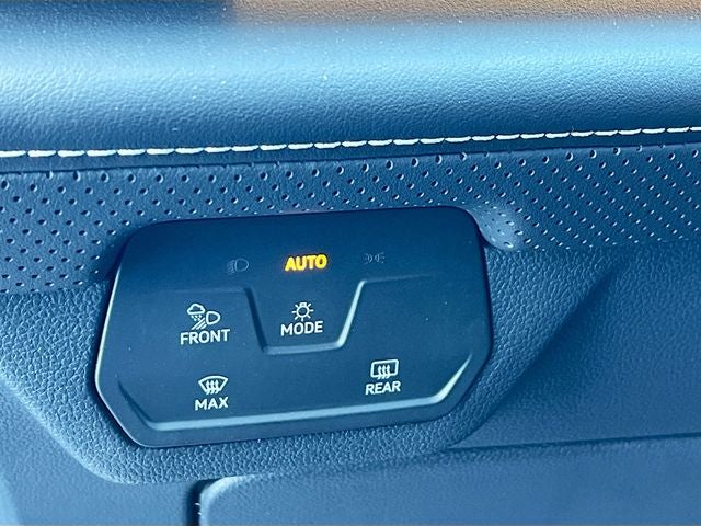 2024 Volkswagen Atlas Cross Sport 2.0T SEL Premium R-Line