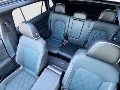 2024 Volkswagen Atlas Cross Sport 2.0T SEL Premium R-Line
