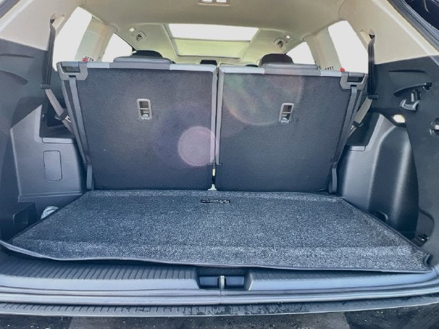 2027 Volkswagen Atlas 2.0T SE w/ Technology