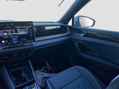 2026 Volkswagen Tiguan 2.0T SEL R-Line