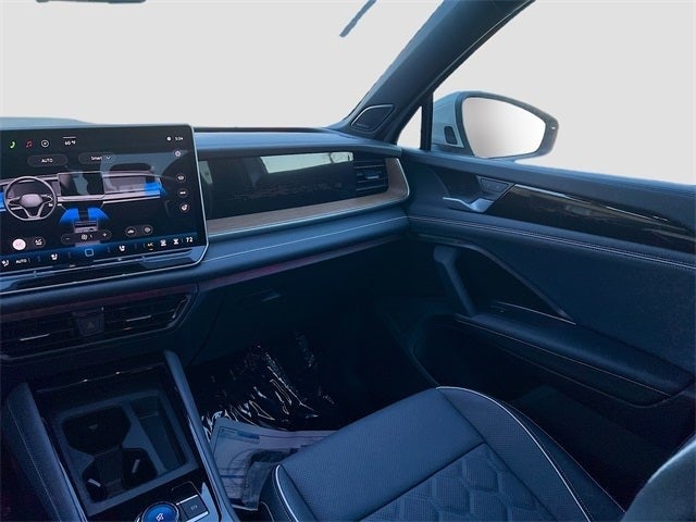 2026 Volkswagen Tiguan 2.0T SEL R-Line