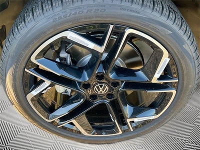 2026 Volkswagen Tiguan 2.0T SEL R-Line