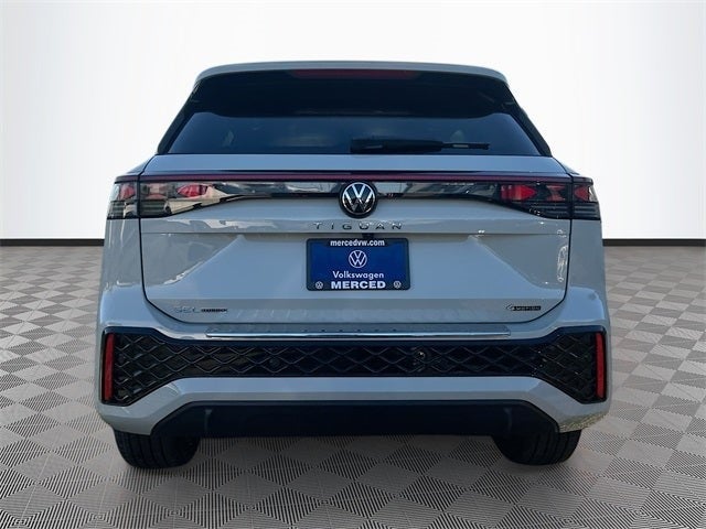 2026 Volkswagen Tiguan 2.0T SEL R-Line