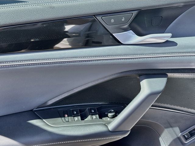 2026 Volkswagen Tiguan 2.0T SEL R-Line Turbo