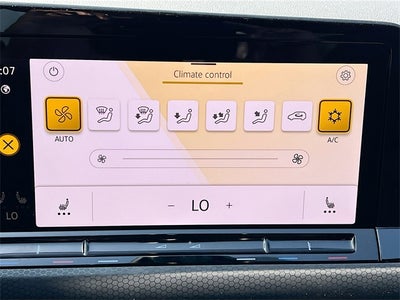 2024 Volkswagen Golf GTI 2.0T SE