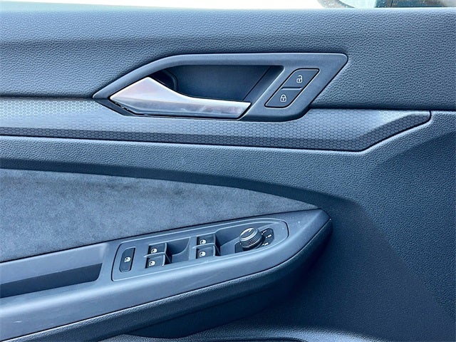 2024 Volkswagen Golf GTI 2.0T SE