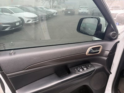 2017 Jeep Grand Cherokee Laredo