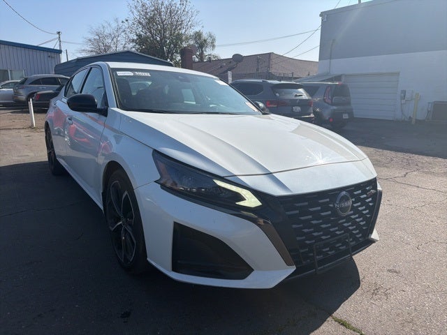 2023 Nissan Altima 2.5 SR