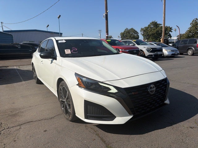 2023 Nissan Altima 2.5 SR