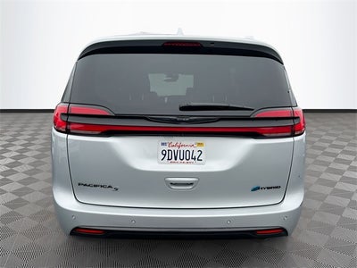 2022 Chrysler Pacifica Hybrid Limited