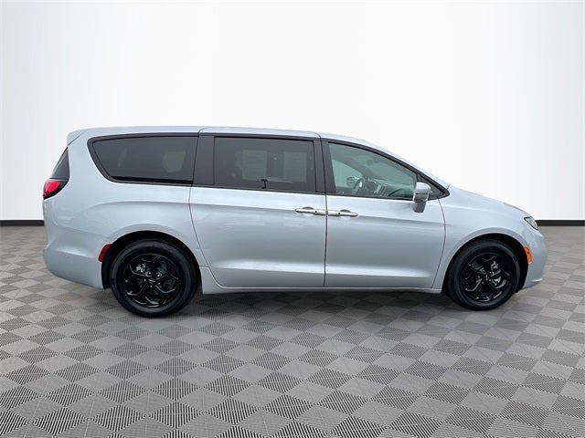 2022 Chrysler Pacifica Hybrid Limited