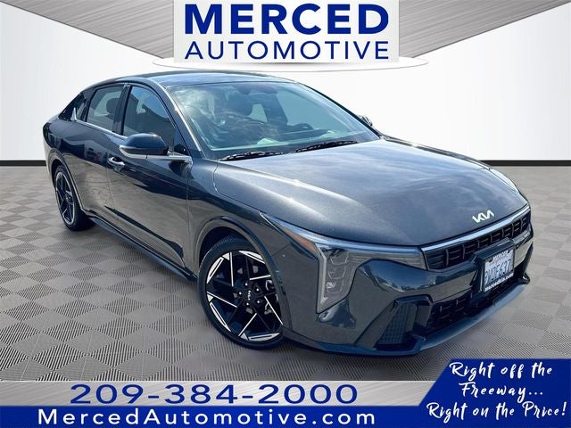 2025 Kia K4 GT-Line