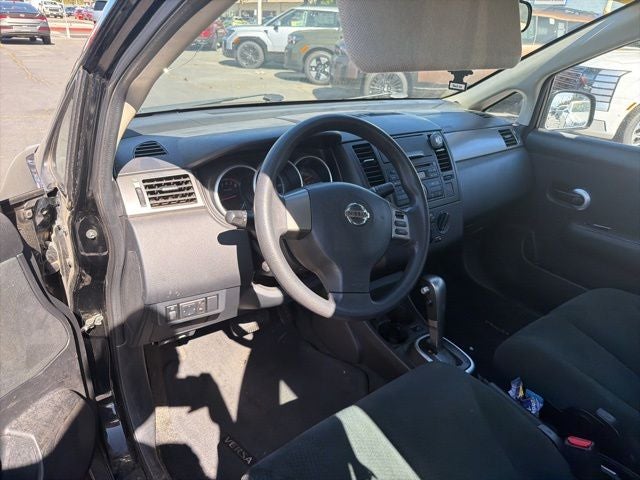 2010 Nissan Versa 1.8 S