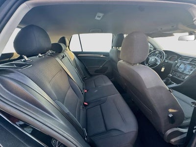 2019 Volkswagen Golf S