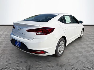 2020 Hyundai Elantra SE