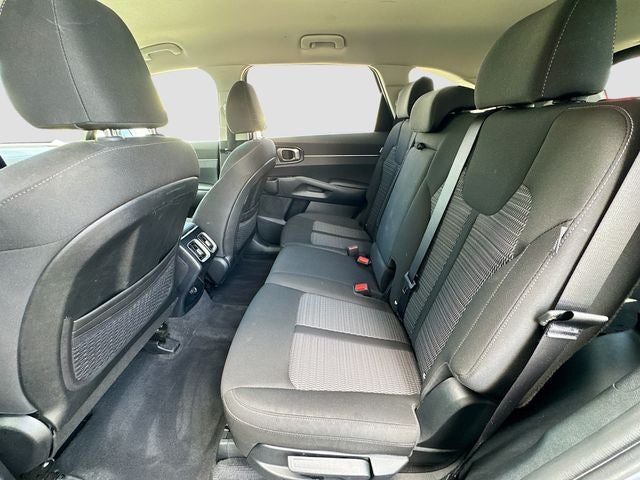 2024 Kia Sorento LX