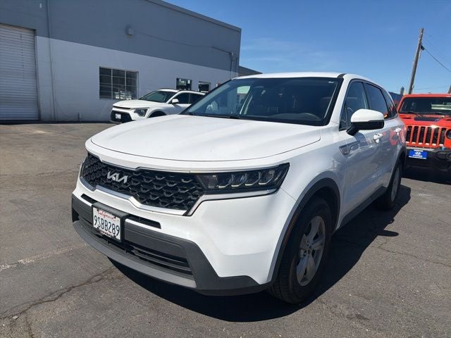 2023 Kia Sorento LX