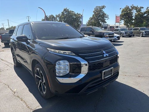 2022 Mitsubishi Outlander ES
