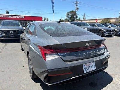 2025 Hyundai Elantra SEL Convenience