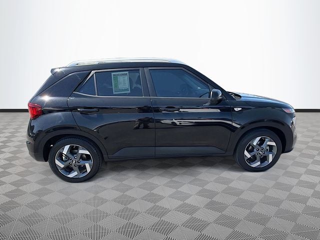 2022 Hyundai Venue SEL