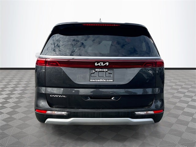 2024 Kia Carnival LX