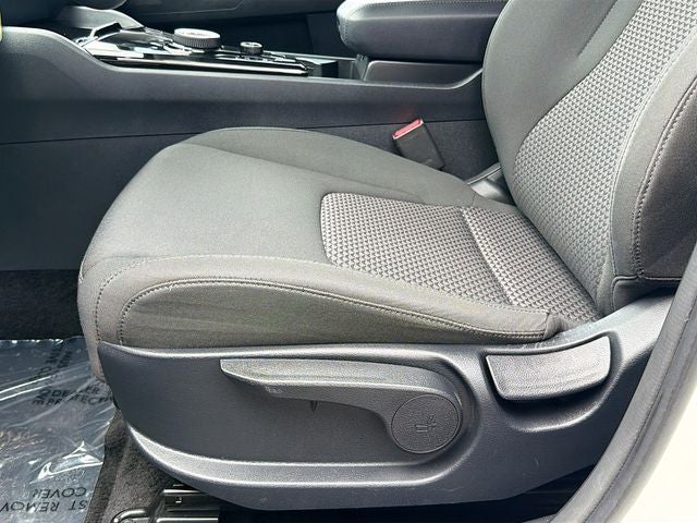 2025 Kia Sportage Hybrid LX