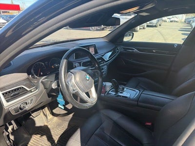 2019 BMW 7 Series 740i